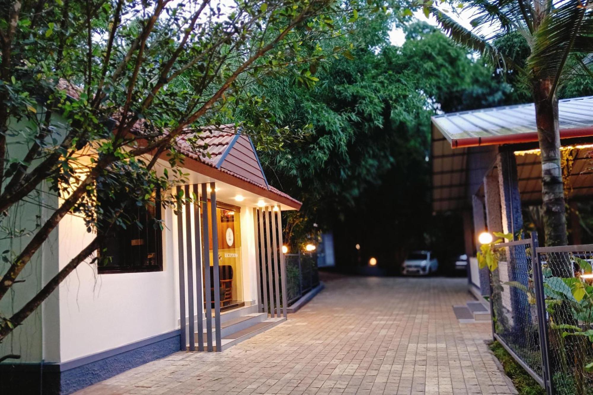 Le Eden Resort Sultan Bathery Buitenkant foto