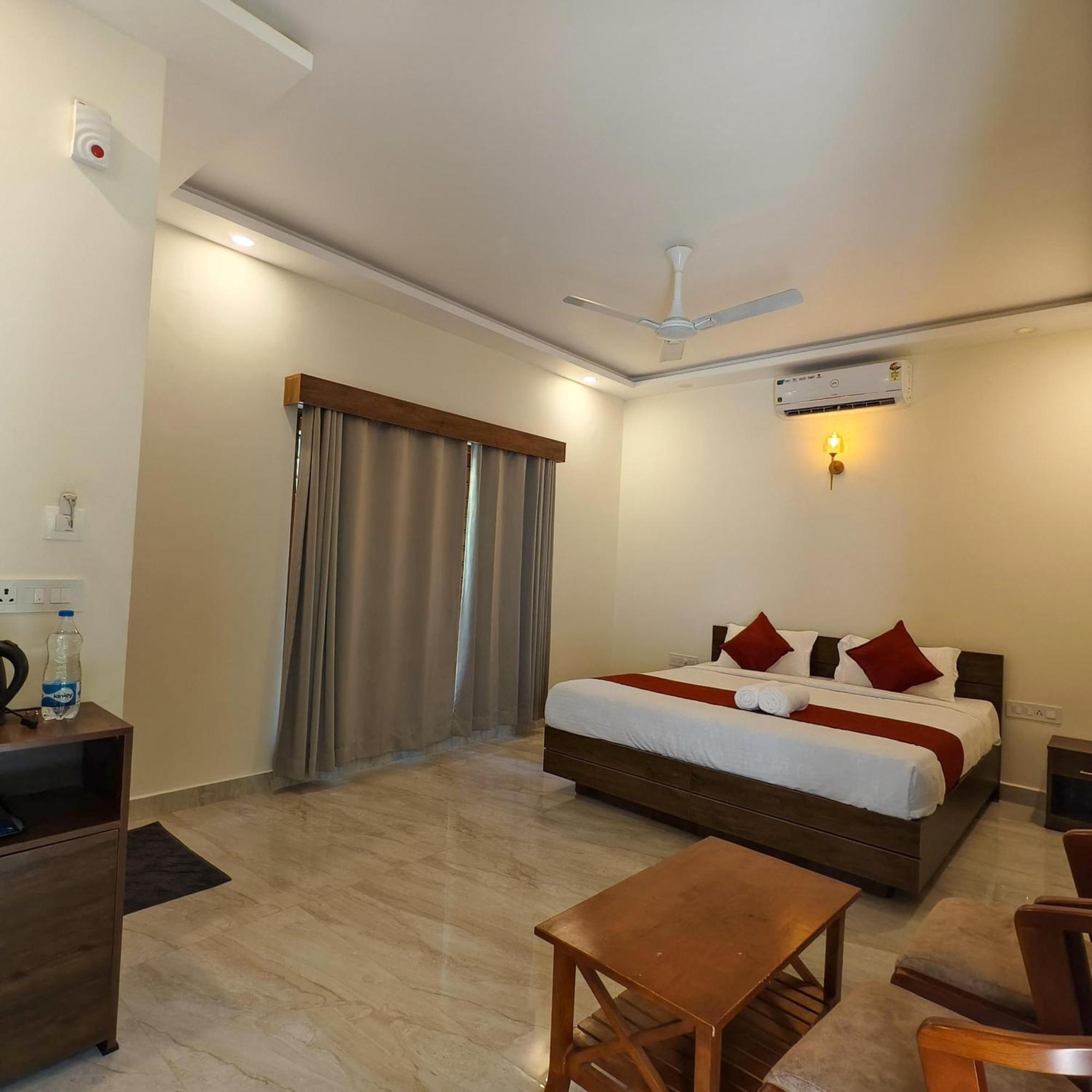 Le Eden Resort Sultan Bathery Kamer foto